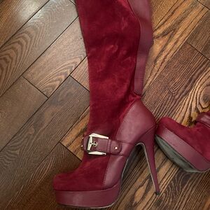 Shoe Dazzle Burgundy Heeled Boots
